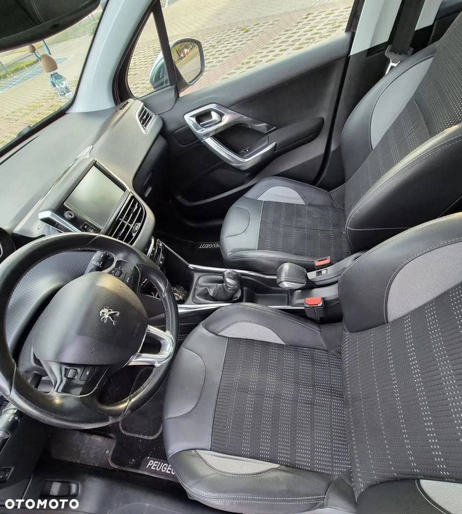 Peugeot 2008 PureTech 82 Active - 13