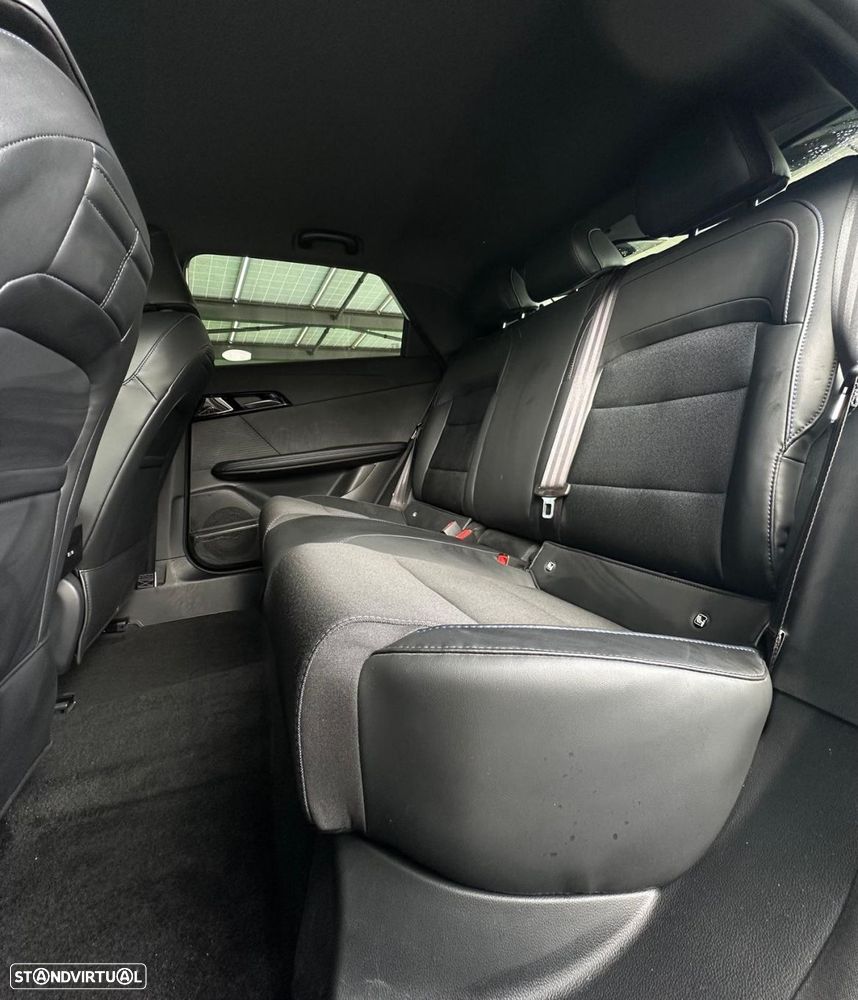 MG MG4 64 kWh Luxury - 22