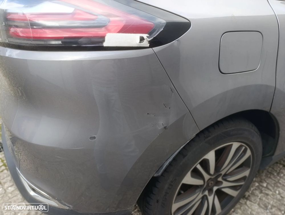 Renault Espace 1.6 dCi Initiale Paris EDC - 9