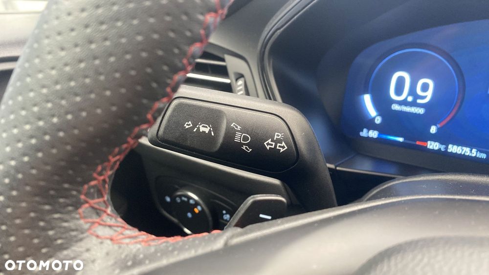 Ford Focus 2.3 EcoBoost ST X - 24