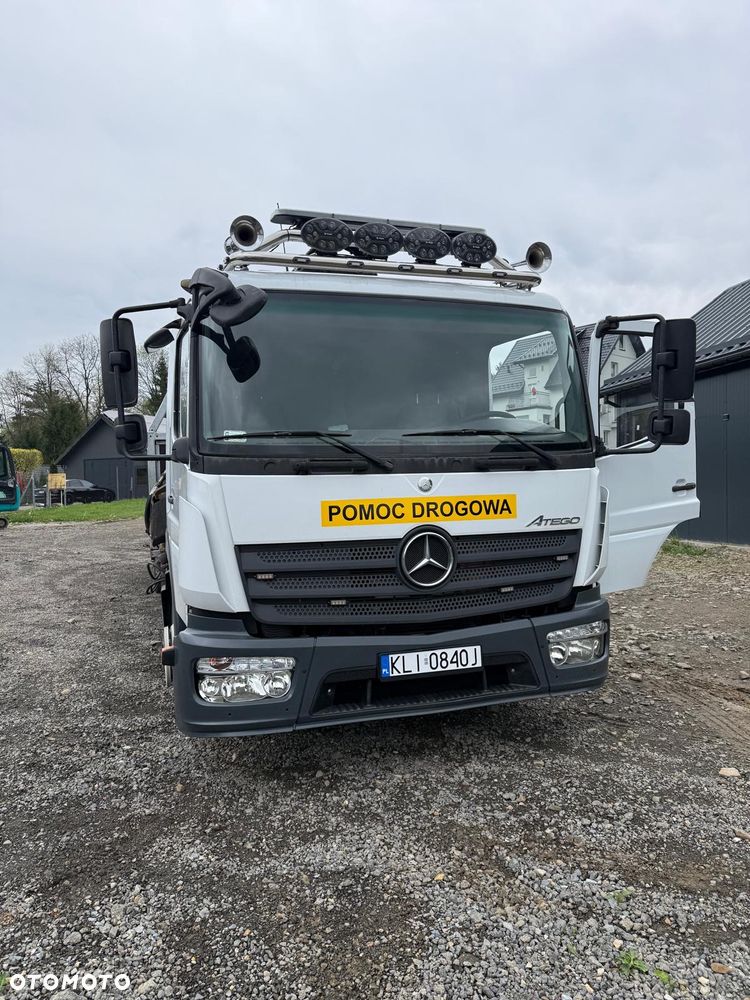 Mercedes-Benz - 2