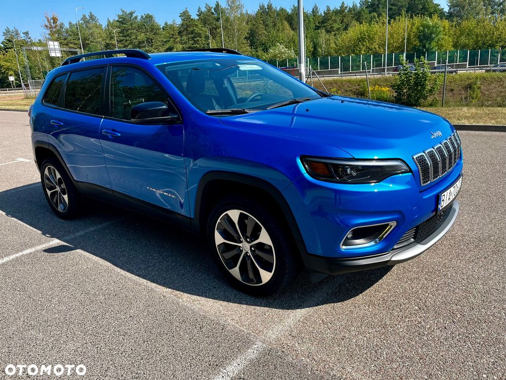 Jeep Cherokee - 1