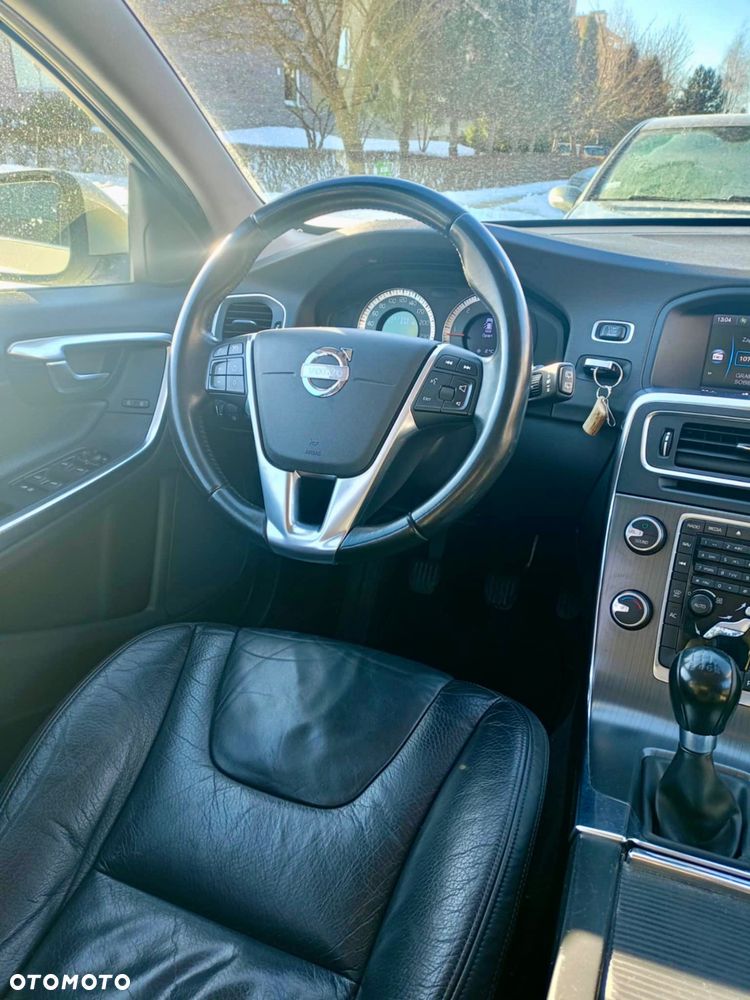 Volvo V60 D3 Momentum - 20