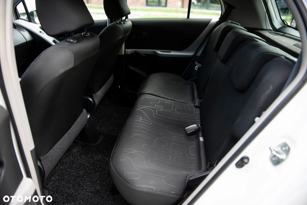 Toyota Yaris 1.0 VVT-i Cool - 21