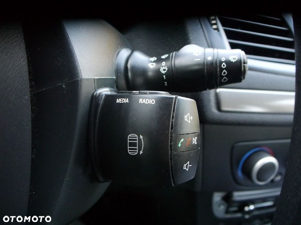 Renault Megane 1.6 16V 100 TomTom Edition - 34