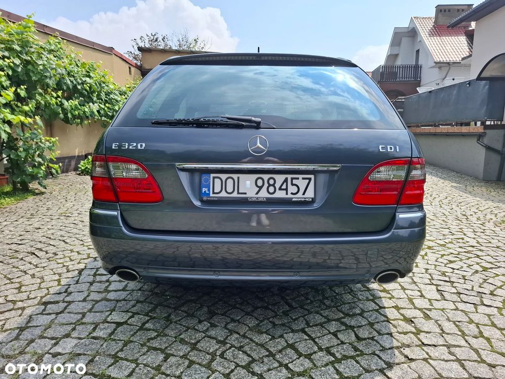 Mercedes-Benz Klasa E - 7