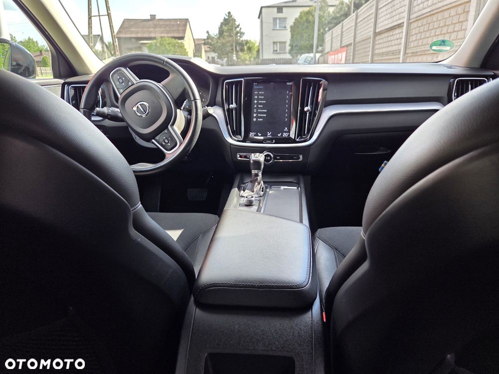 Volvo V60 D4 Geartronic Momentum - 7