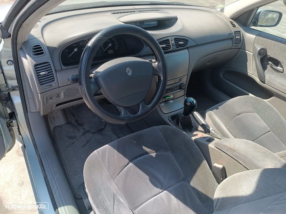 Renault Laguna Break 1.6 Dynamique - 9