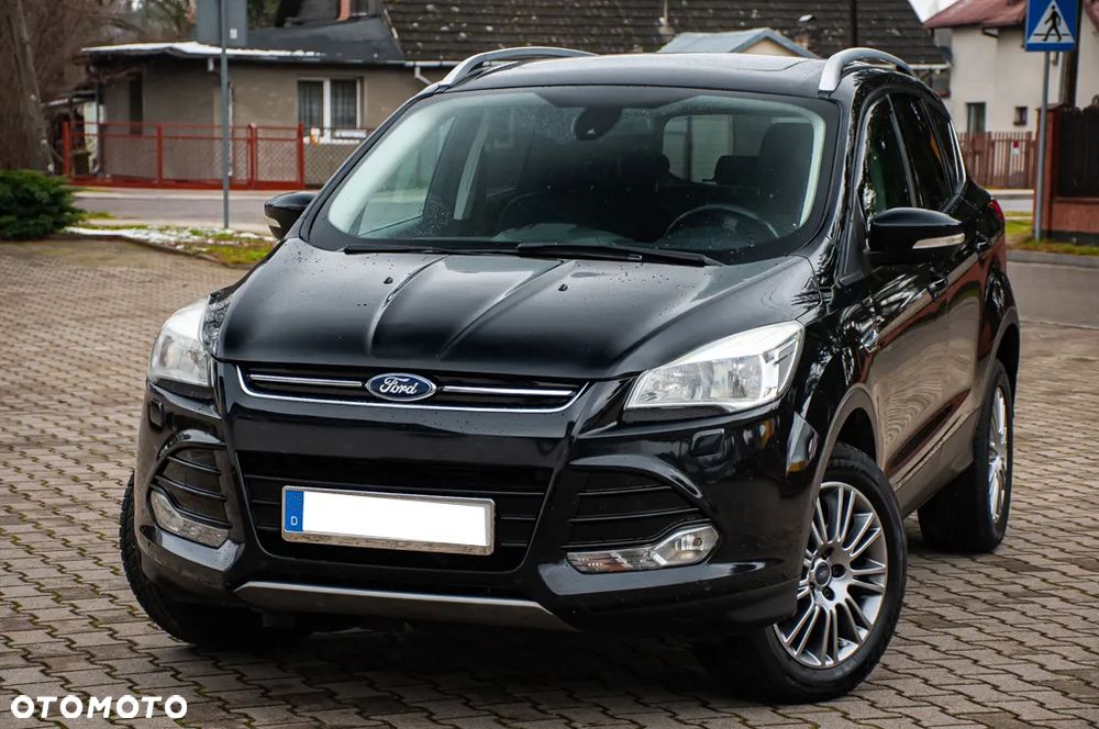 Ford Kuga 1.6 EcoBoost 2x4 Titanium - 1