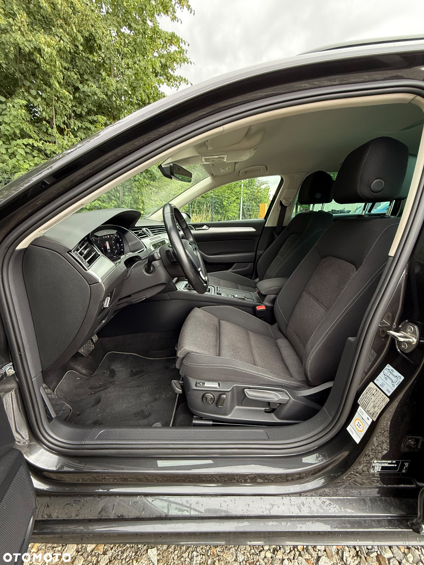 Volkswagen Passat Variant 1.6 TDI SCR DSG - 8