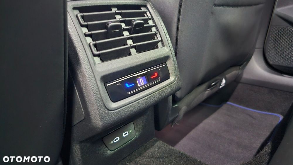 Volkswagen Golf - 14
