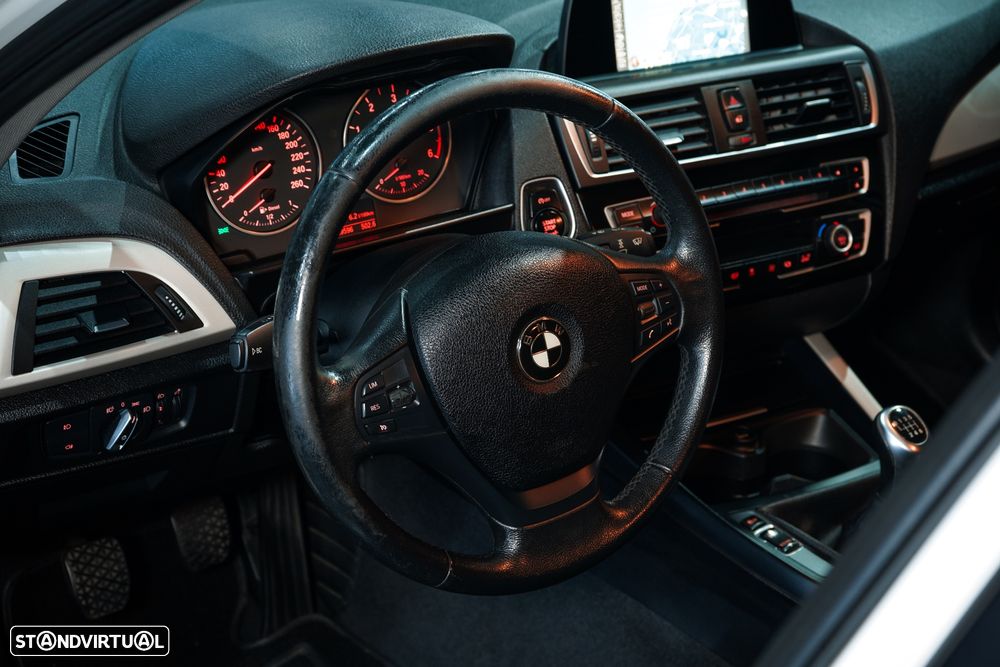 BMW 116 d Sport Line - 8