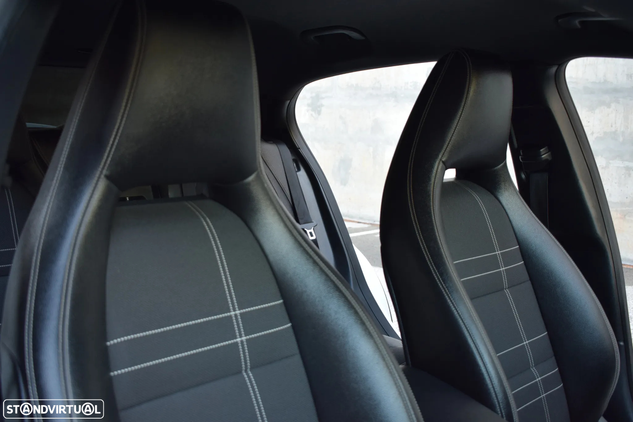 Mercedes-Benz GLA 180 CDi Urban - 32