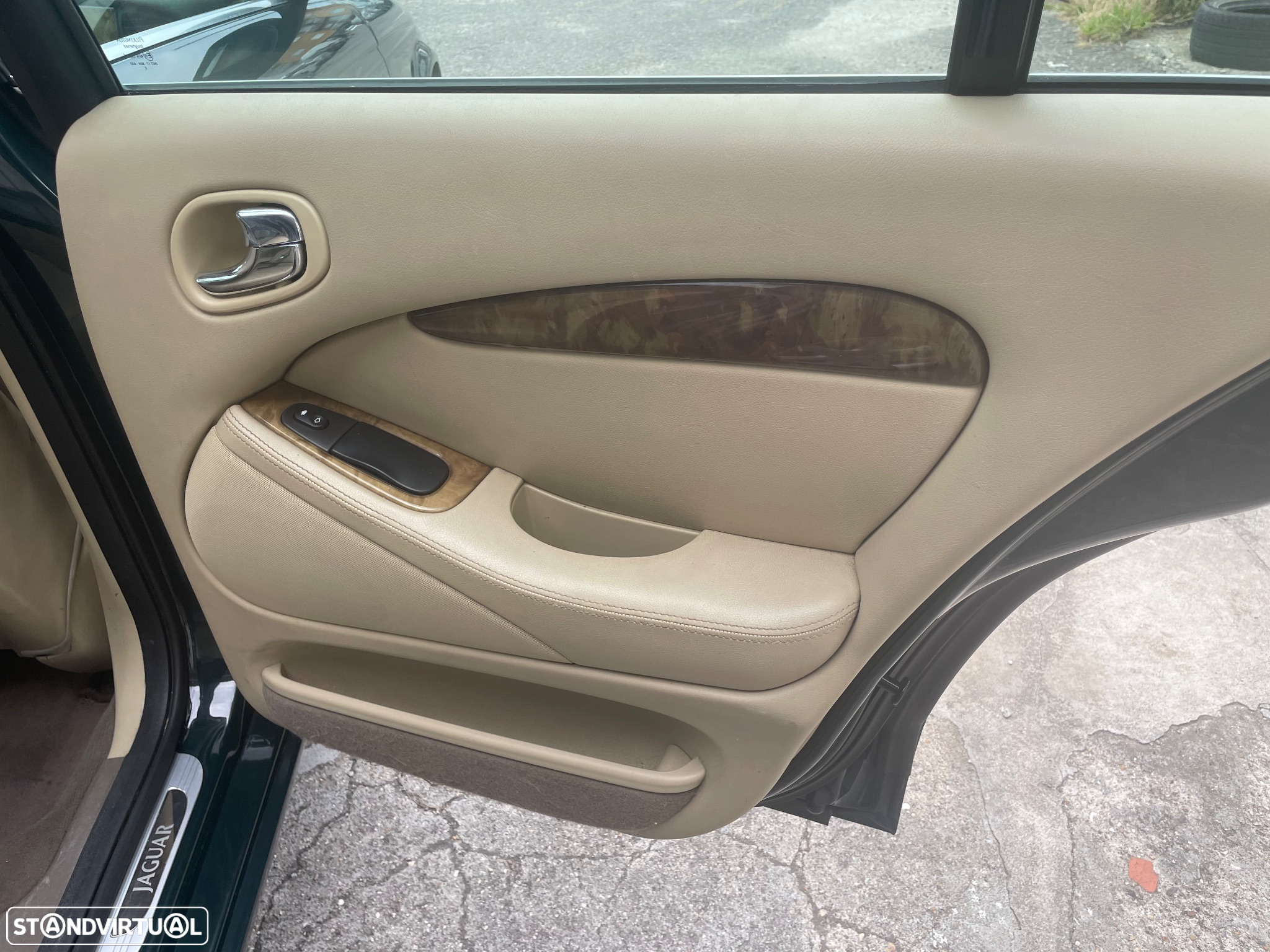 Jaguar S-Type 3.0 V6 Executive - 16