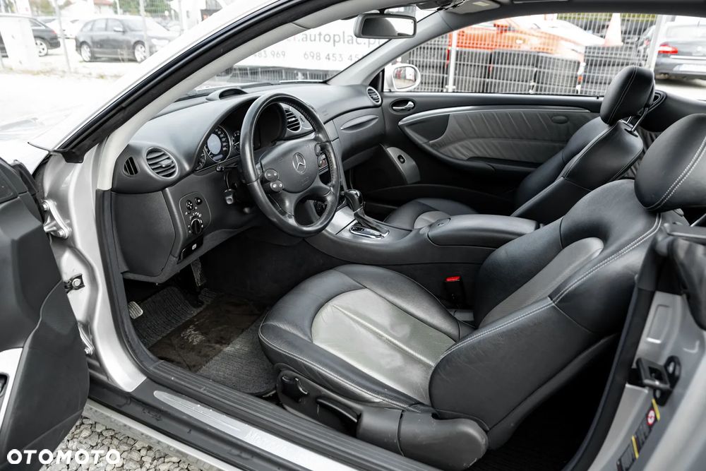 Mercedes-Benz CLK 320 Avantgarde - 32