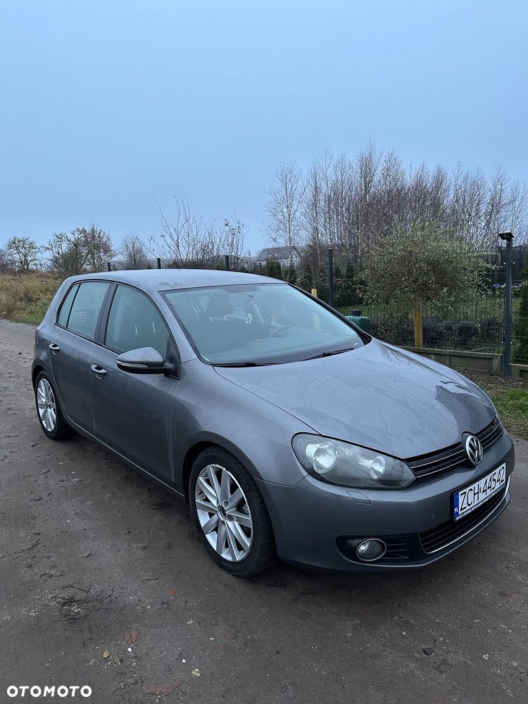 Volkswagen Golf 1.4 TSI Comfortline DSG - 2