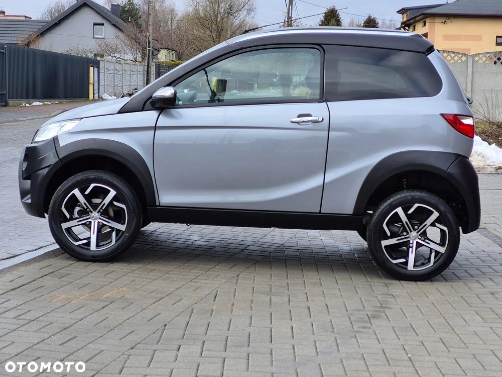 Aixam Crossover - 24