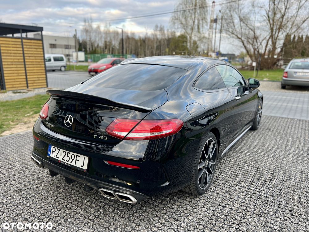 Mercedes-Benz Klasa C AMG 43 4-Matic - 13