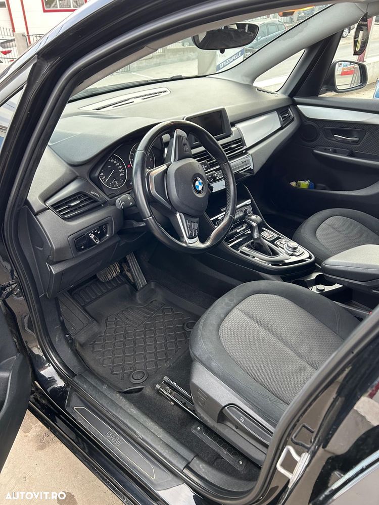 BMW Seria 2 218i AT Advantage - 9