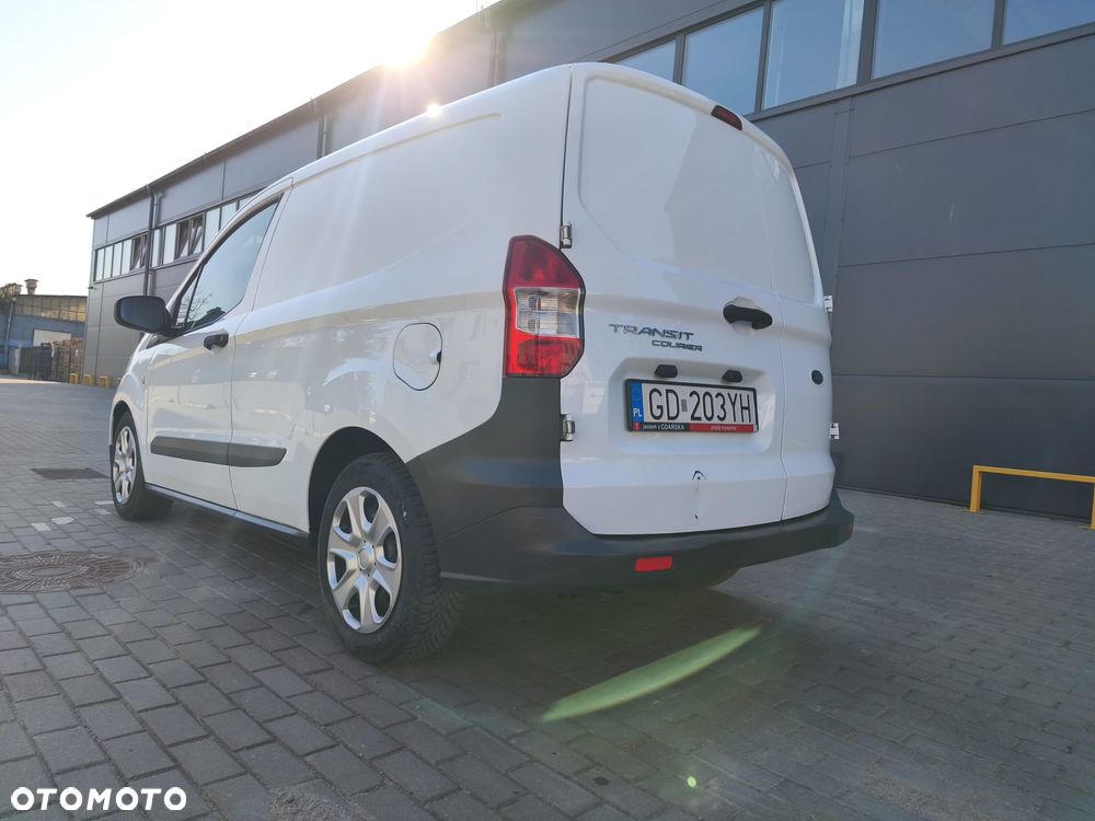 Ford Transit Courier - 6