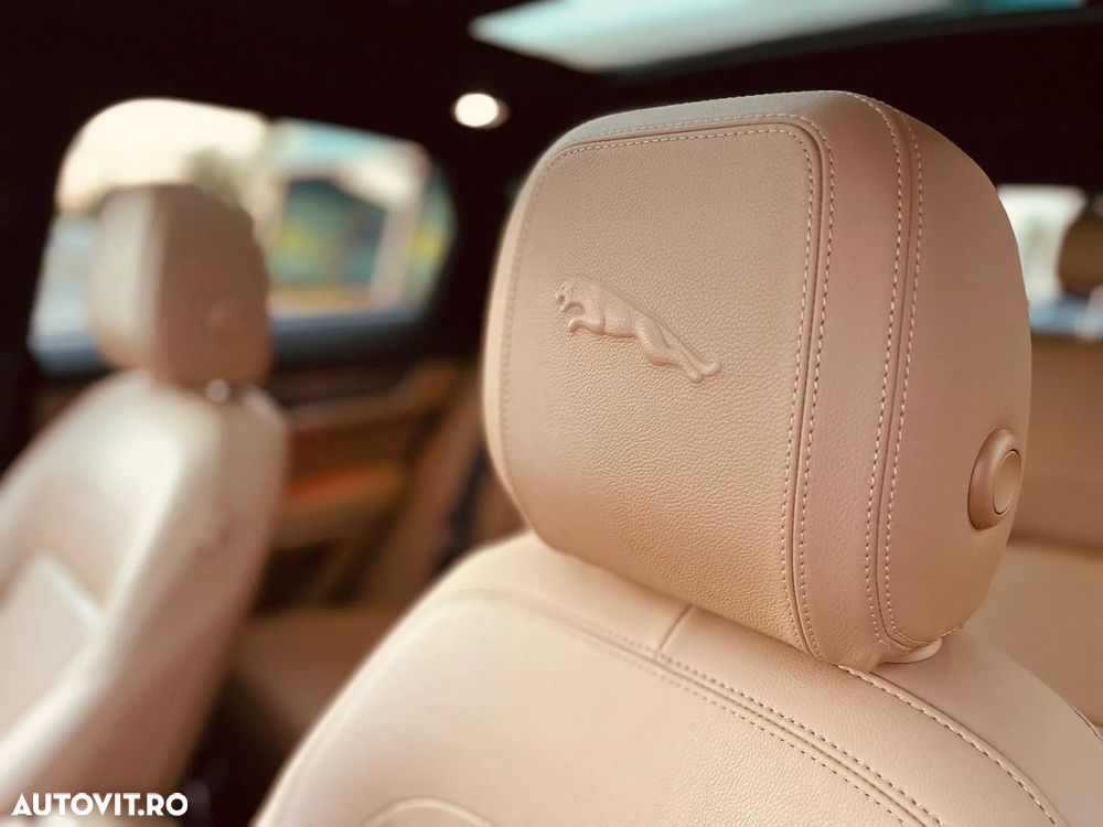 Jaguar F-Pace - 17