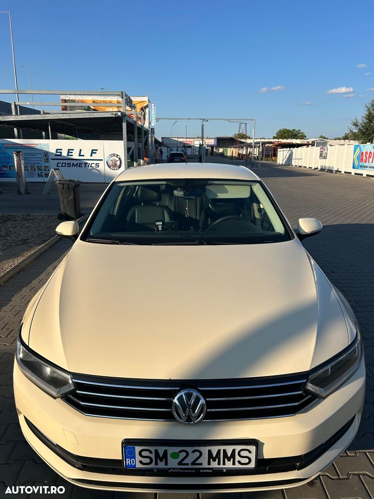 Volkswagen Passat 2.0 TDI SCR BlueMotion Comfortline - 1