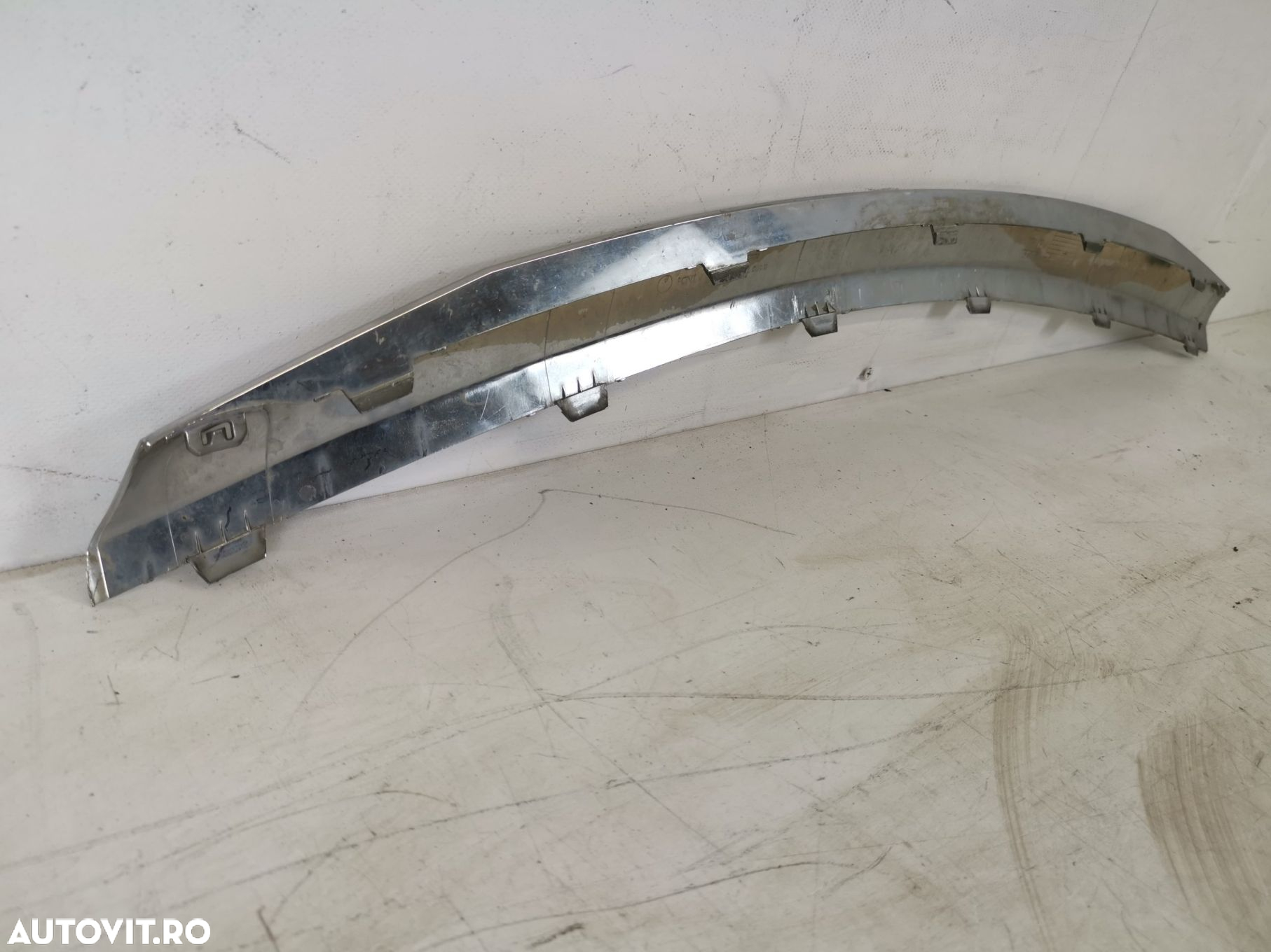 Ornament Grila Radiator Dacia  Sandero 1 generation [2008 - 2012] Orig - 7
