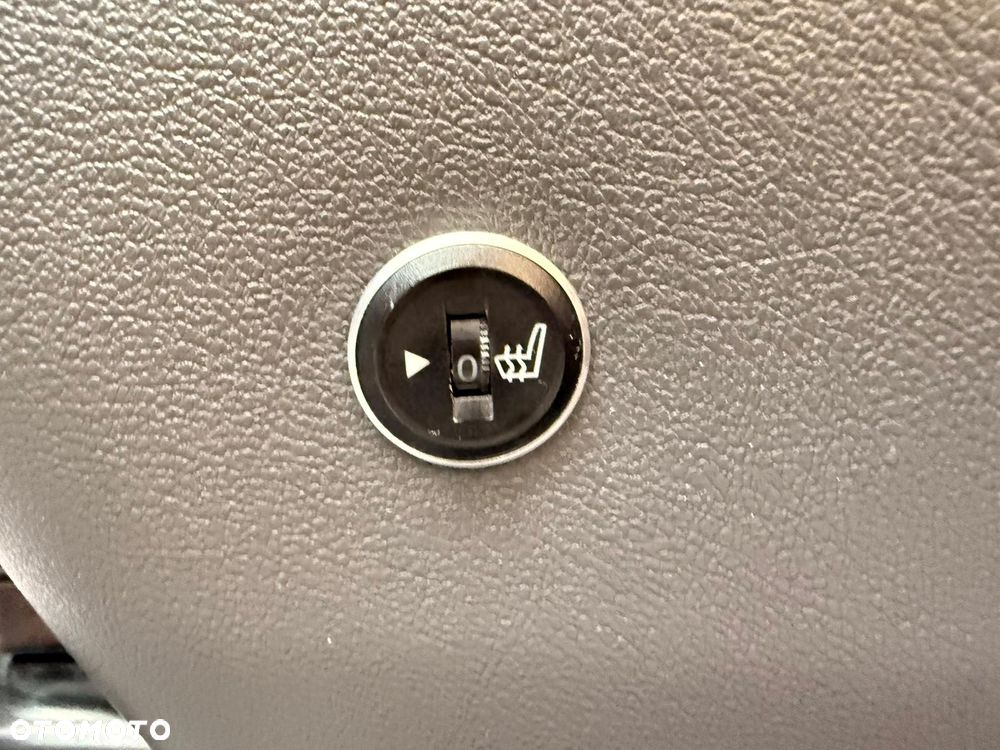 Volkswagen Multivan - 17