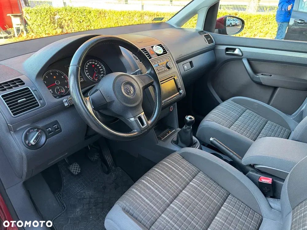Volkswagen Touran 1.4 TSI Cross - 8
