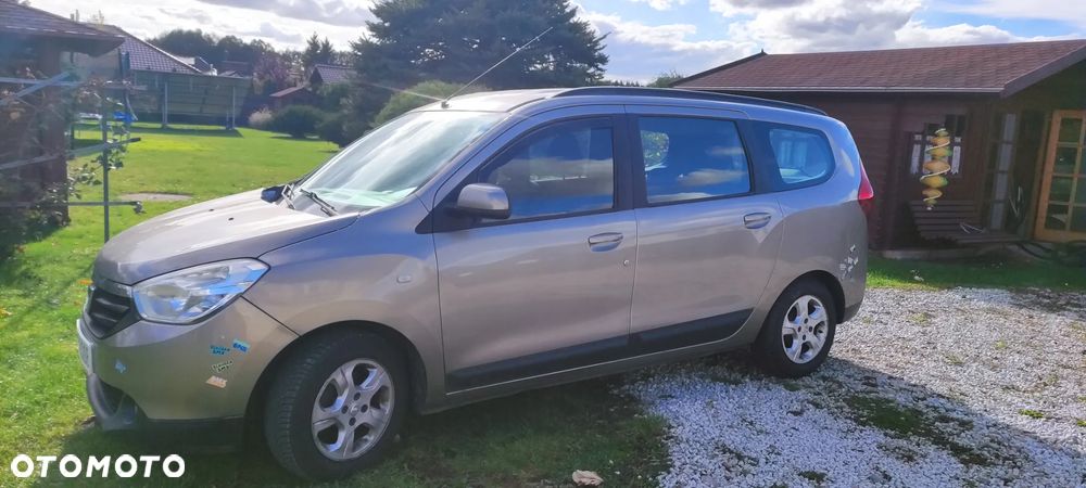 Dacia Lodgy 2013 photo 2
