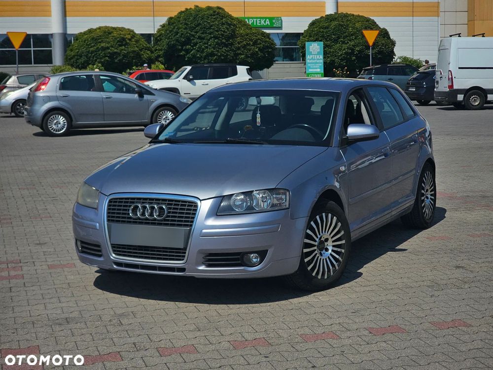 Audi A3 Sportback - 1