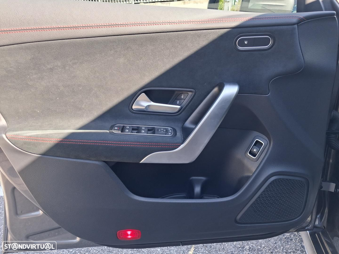 Mercedes-Benz CLA 250 e AMG Line - 9