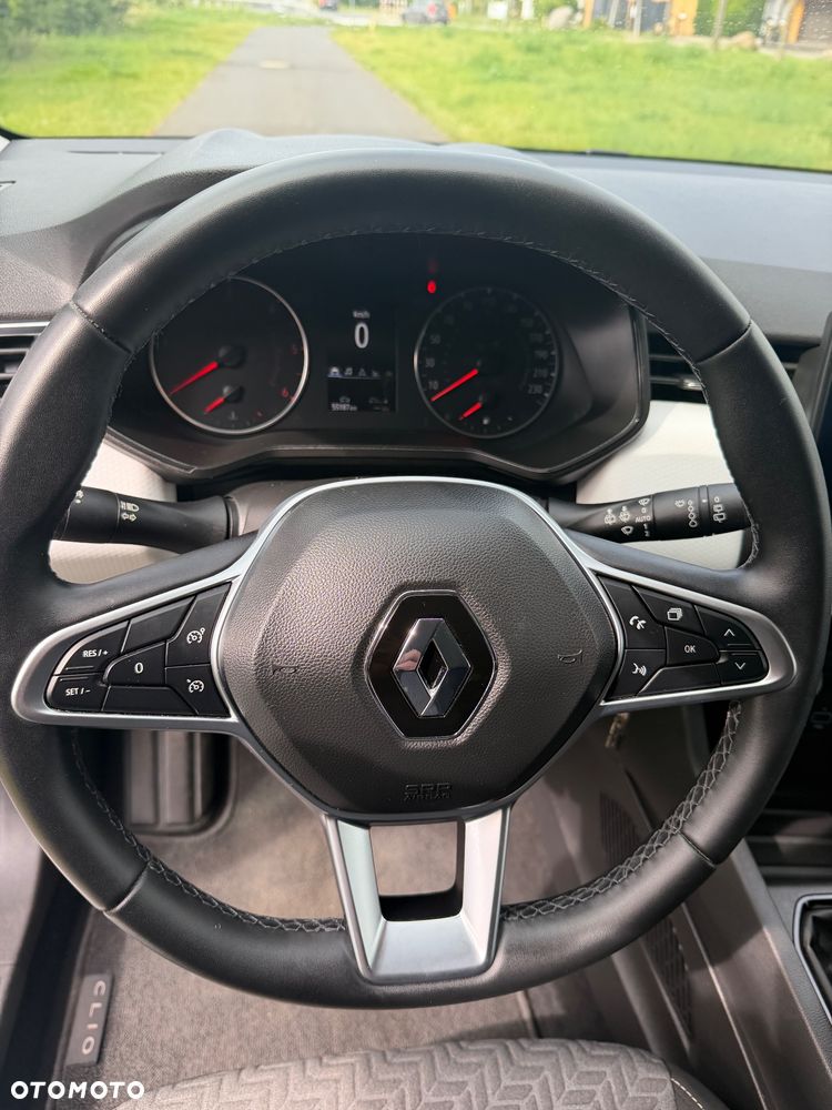 Renault Clio - 10