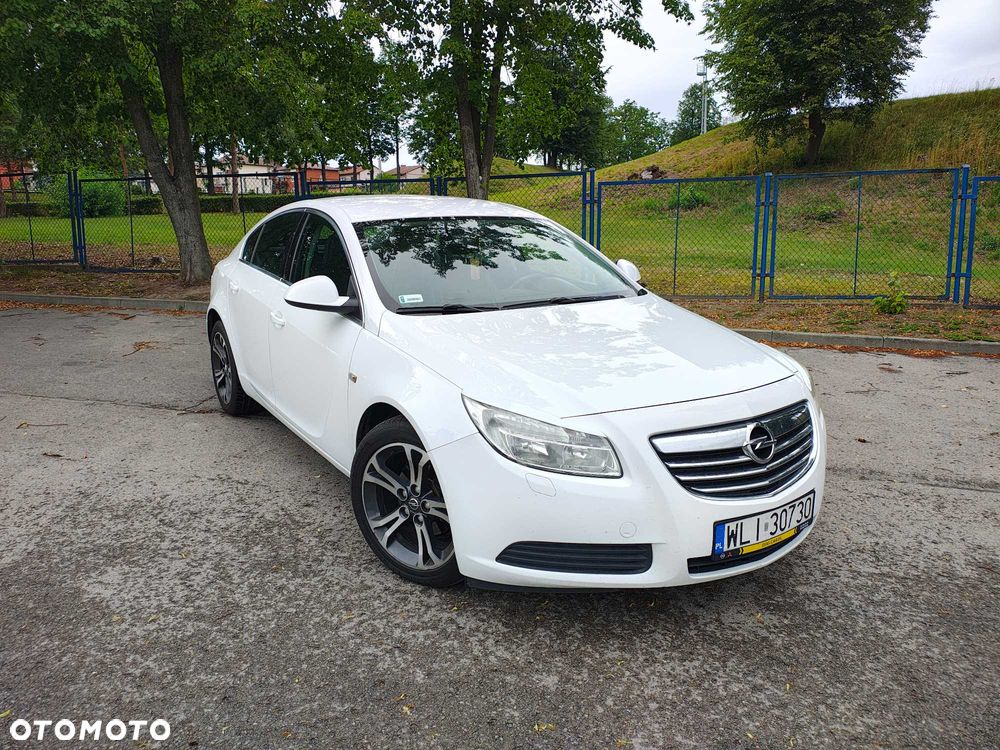 Opel Insignia - 1