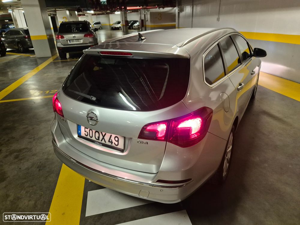 Opel Astra Sports Tourer 1.6 CDTi Cosmo S/S - 11