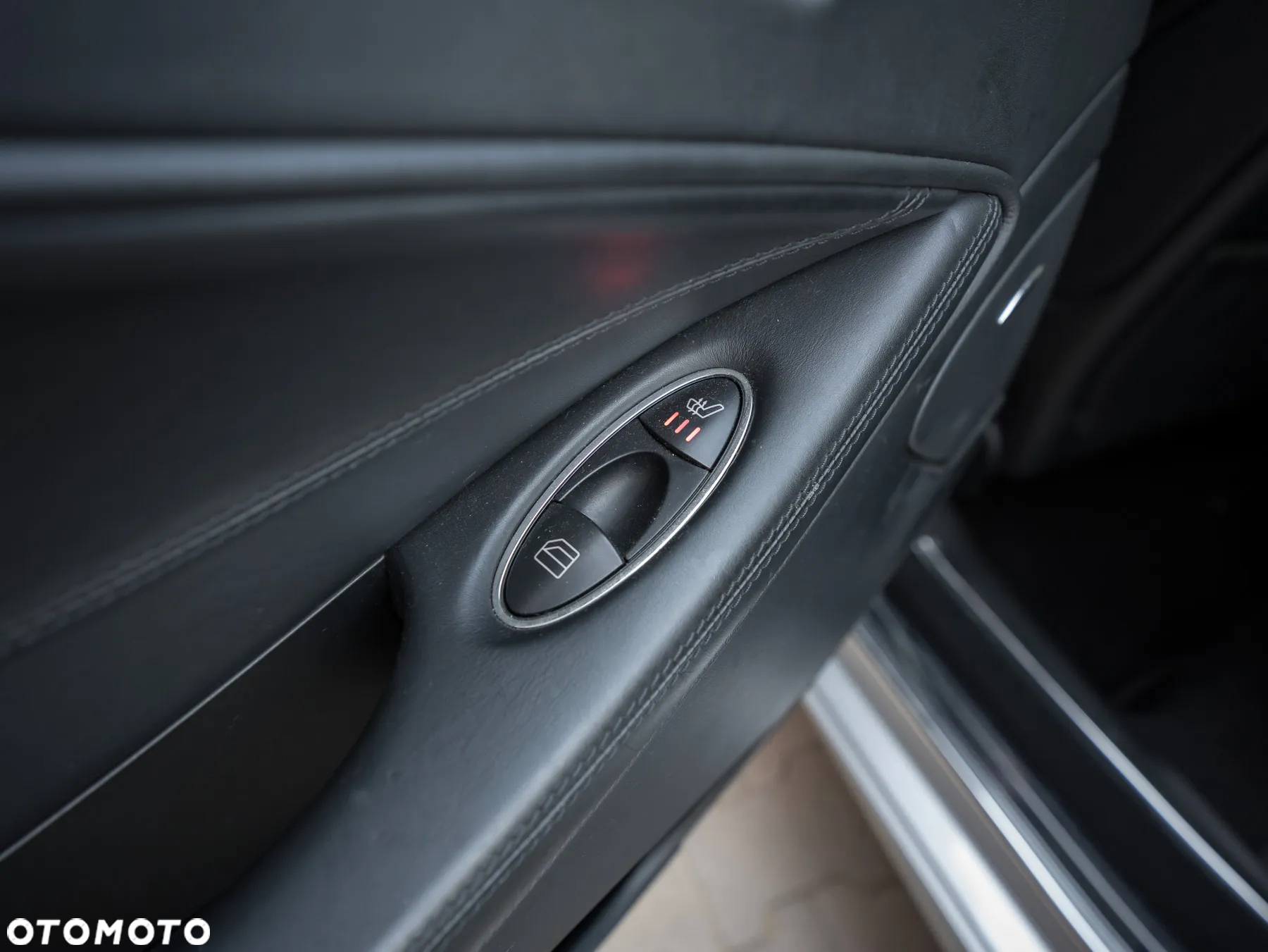 Mercedes-Benz CLS 500 7G-TRONIC - 17