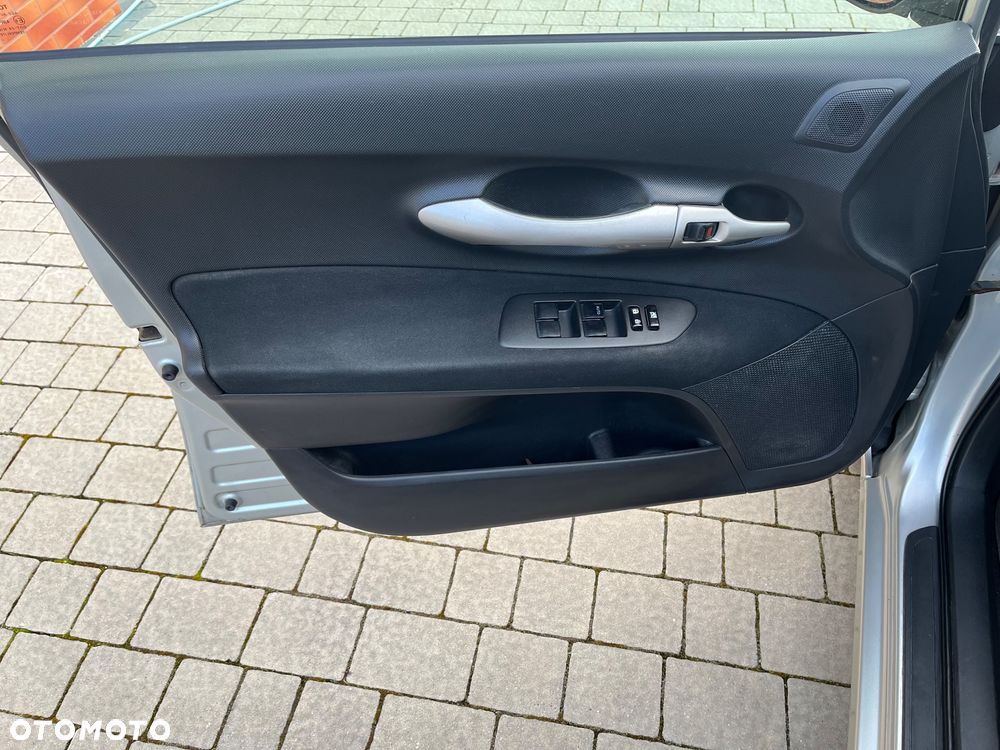 Toyota Auris 2.0 D-4D - 8