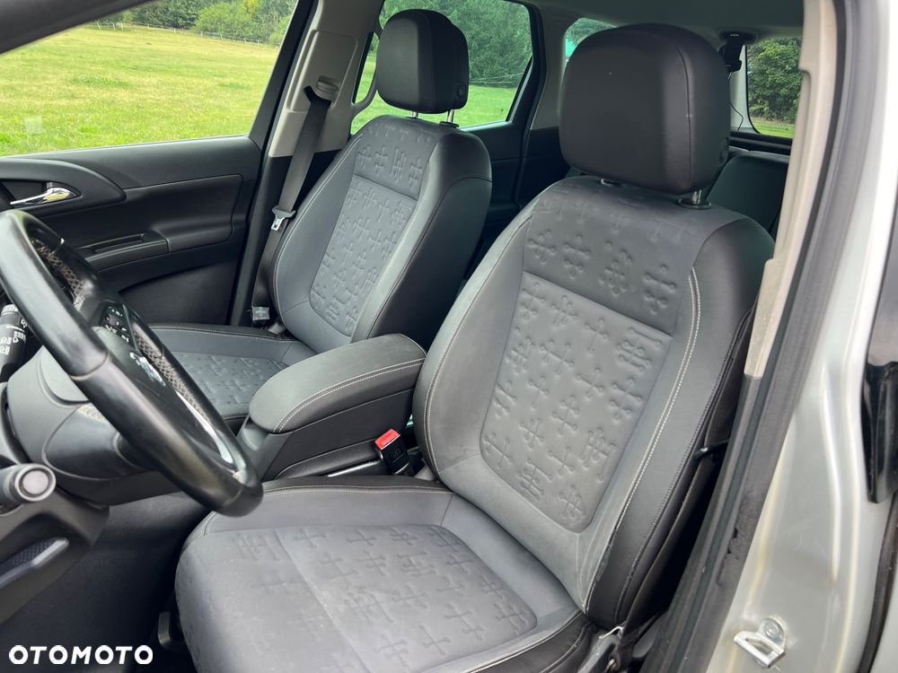 Opel Meriva - 10