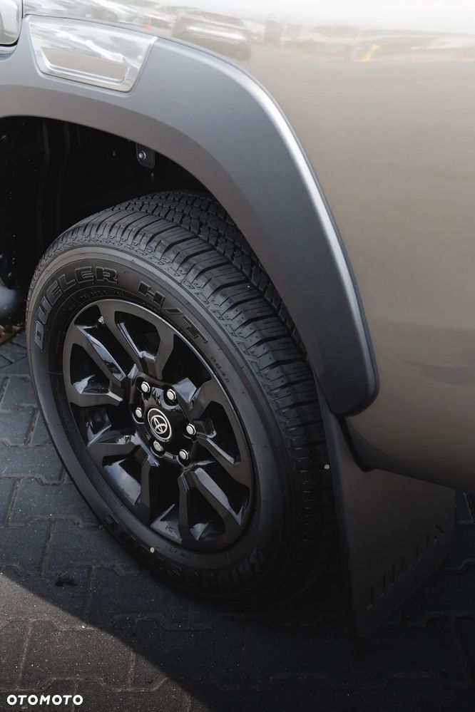 Toyota Hilux 2.8 D-4D Double Cab Invincible 4x4 - 10