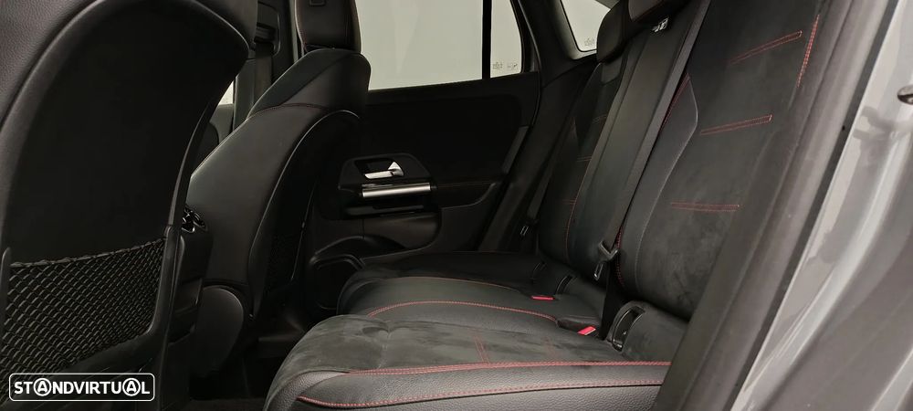 Mercedes-Benz GLA 180 d AMG Line - 30