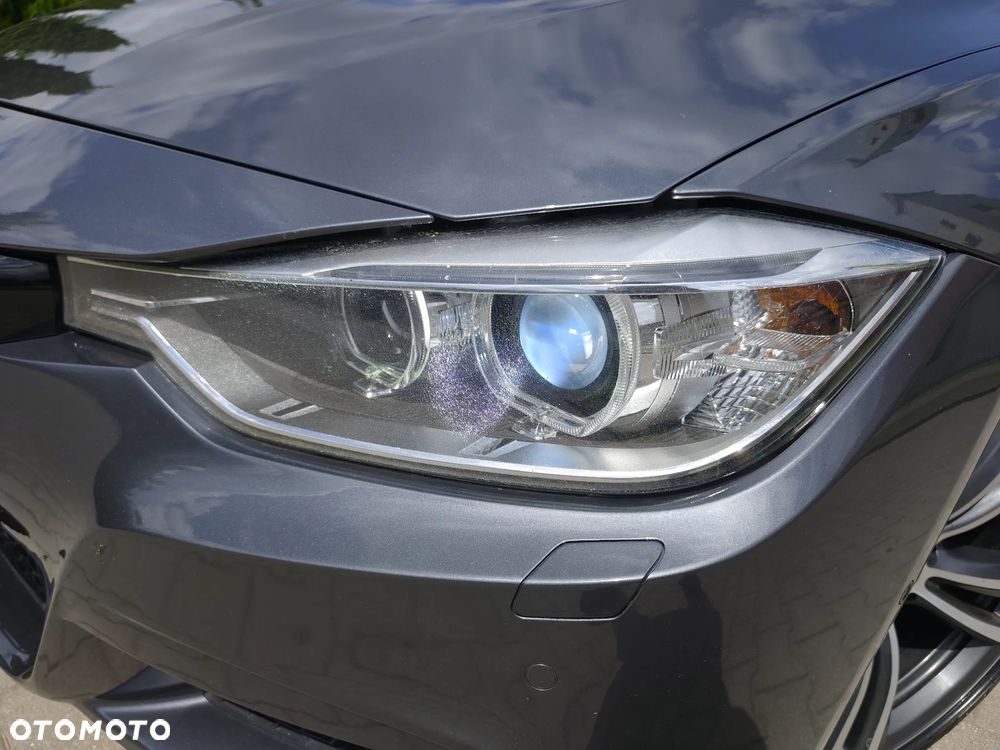 BMW Seria 3 320d xDrive Sport Line - 39