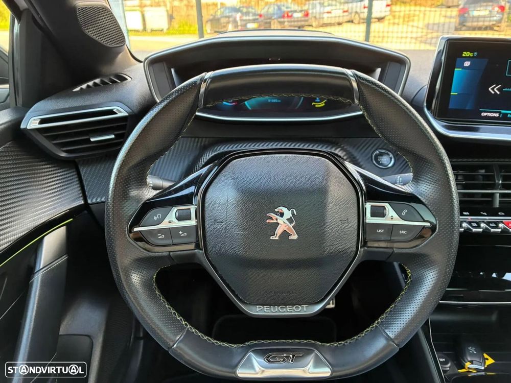 Peugeot e-208 - 14