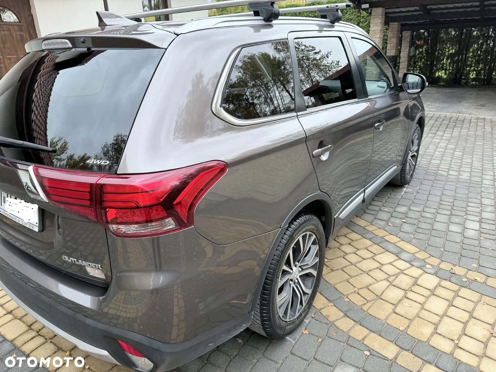 Mitsubishi Outlander - 6