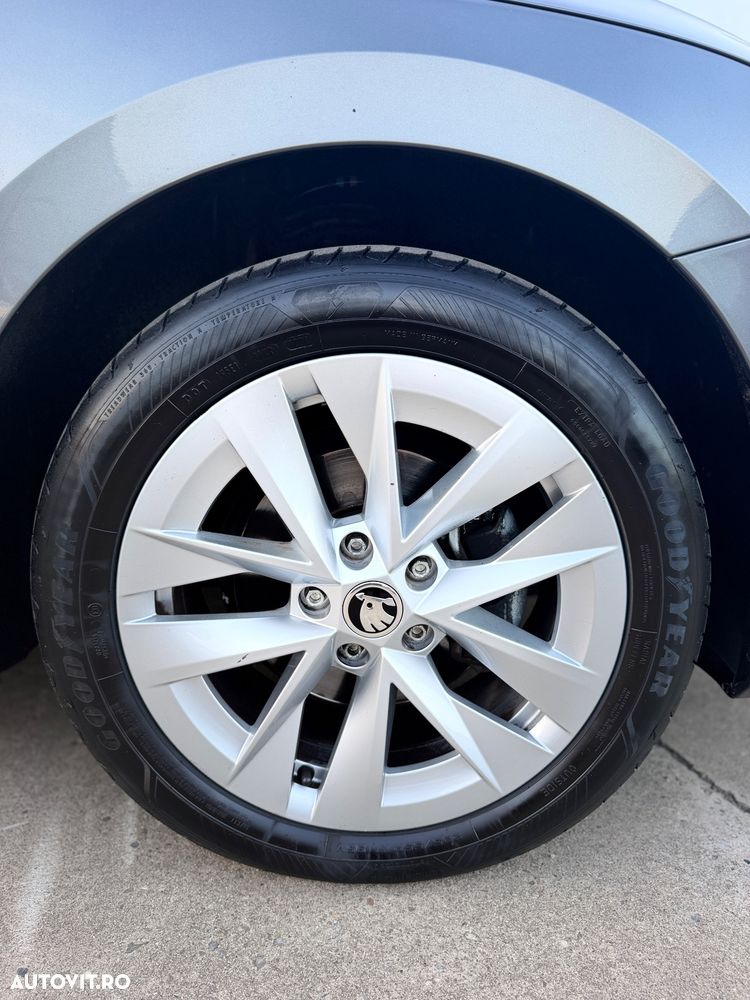 Skoda Octavia 2.0 TDI DSG Style - 13