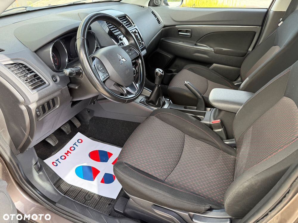 Mitsubishi ASX - 13