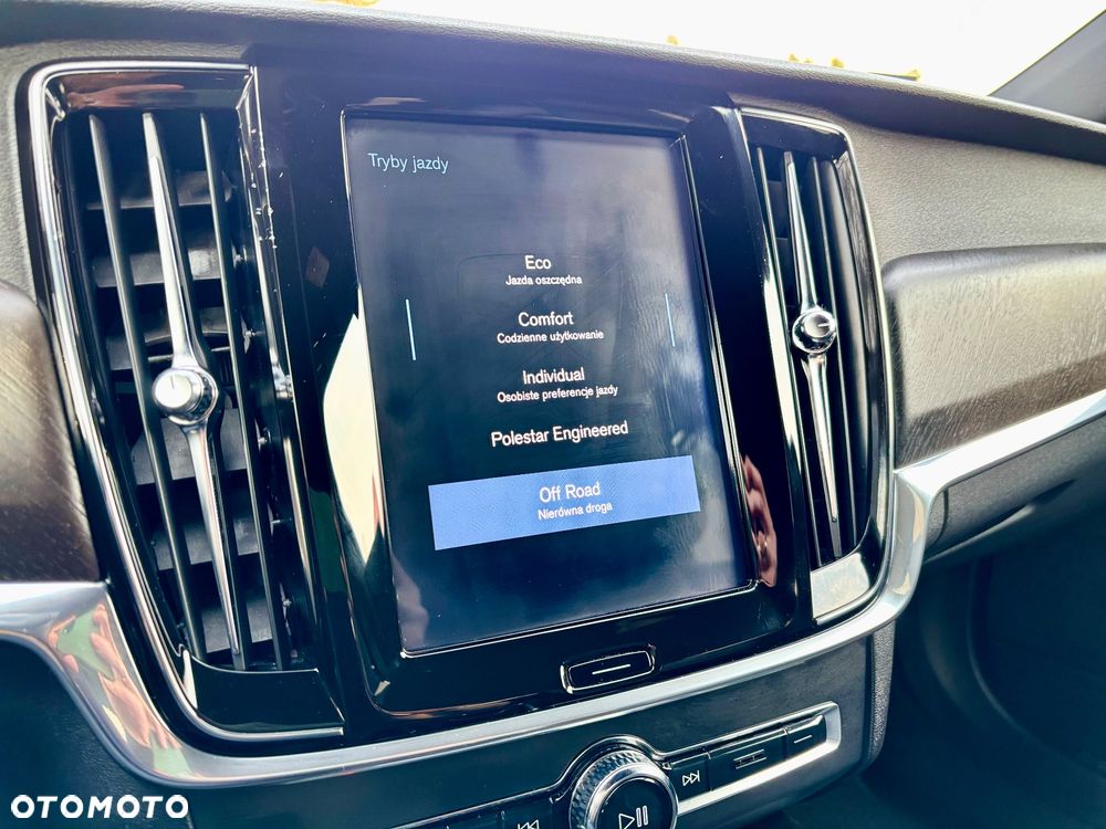 Volvo V90 Cross Country T5 AWD Pro - 39