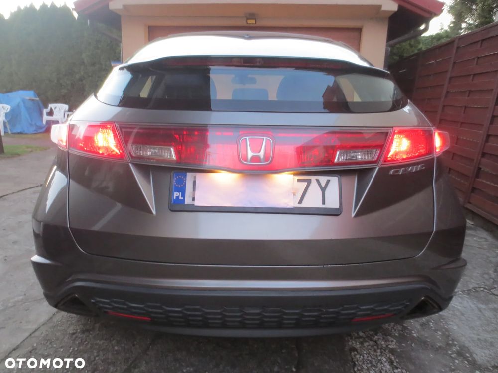 Honda Civic 1.8 Comfort - 3