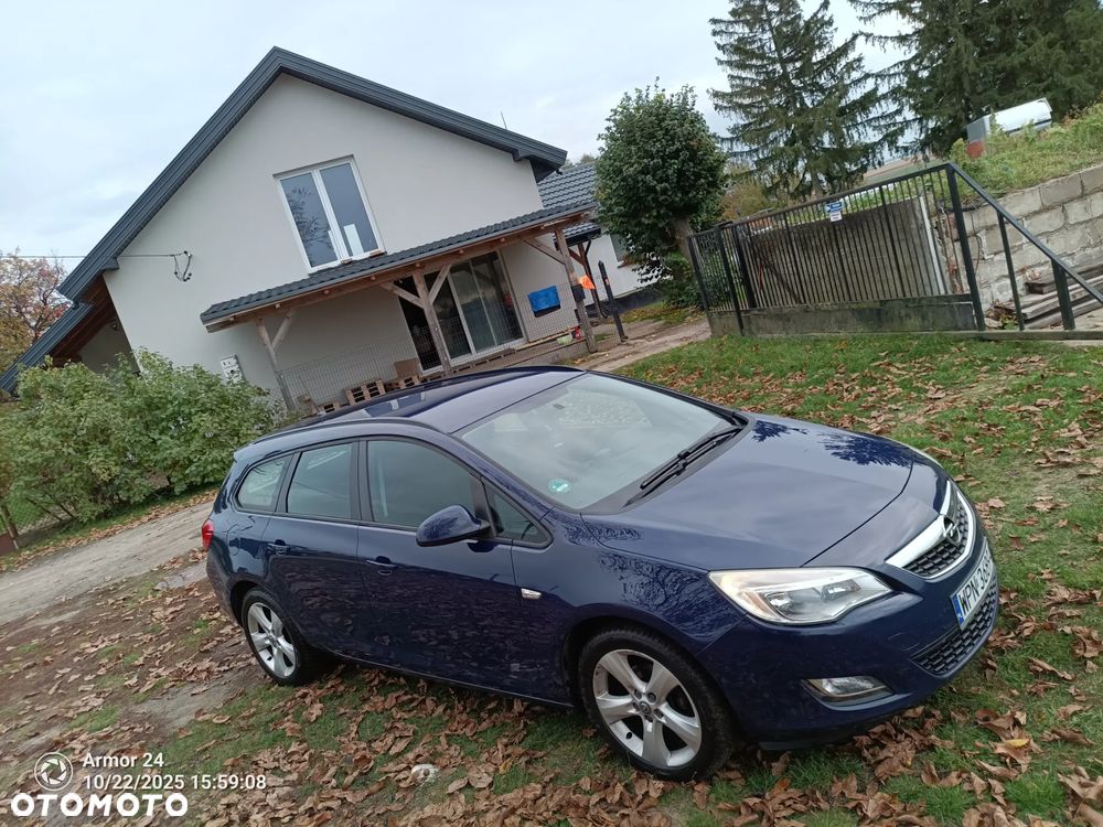 Opel Astra IV 1.3 CDTI Cosmo ecoFLEX - 6