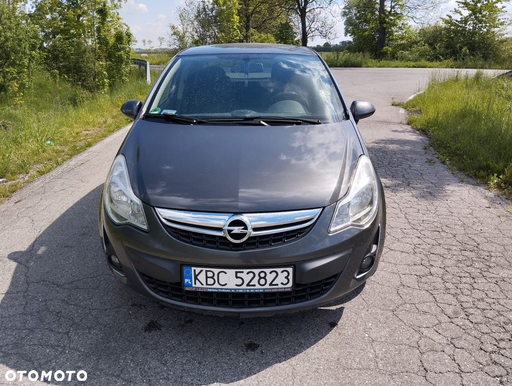 Opel Corsa 1.4 16V Satellite - 1