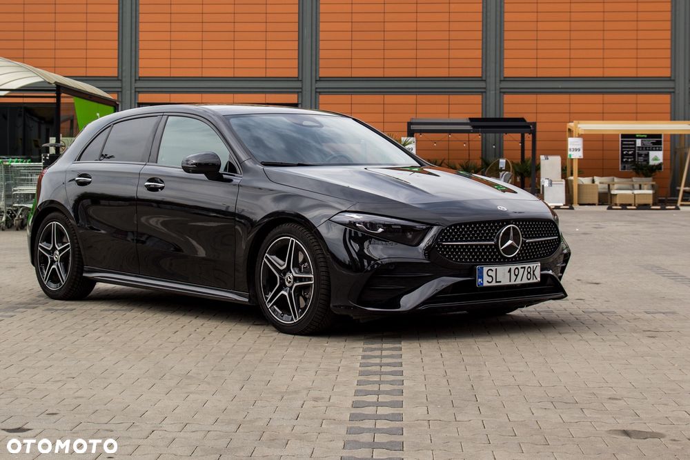Mercedes-Benz Klasa A 220 4-Matic AMG Line 8G-DCT - 4